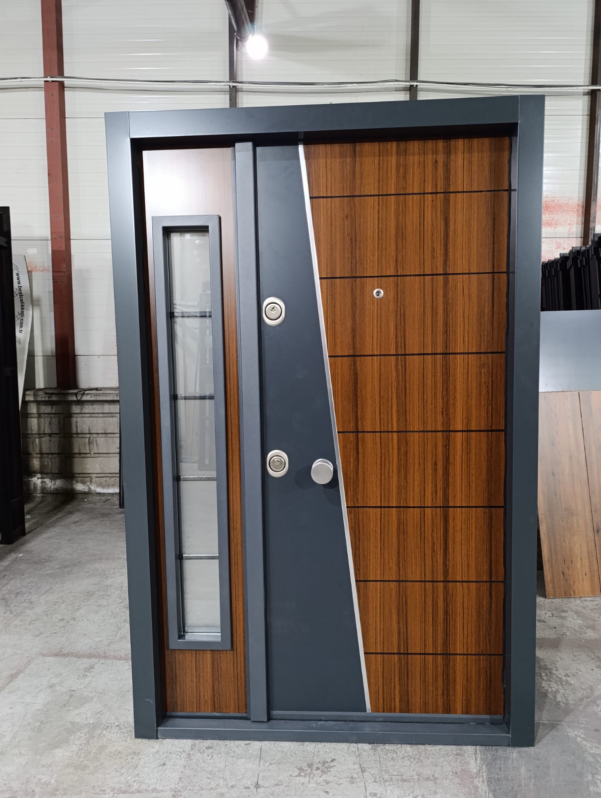 Çelik Kapı Model 10