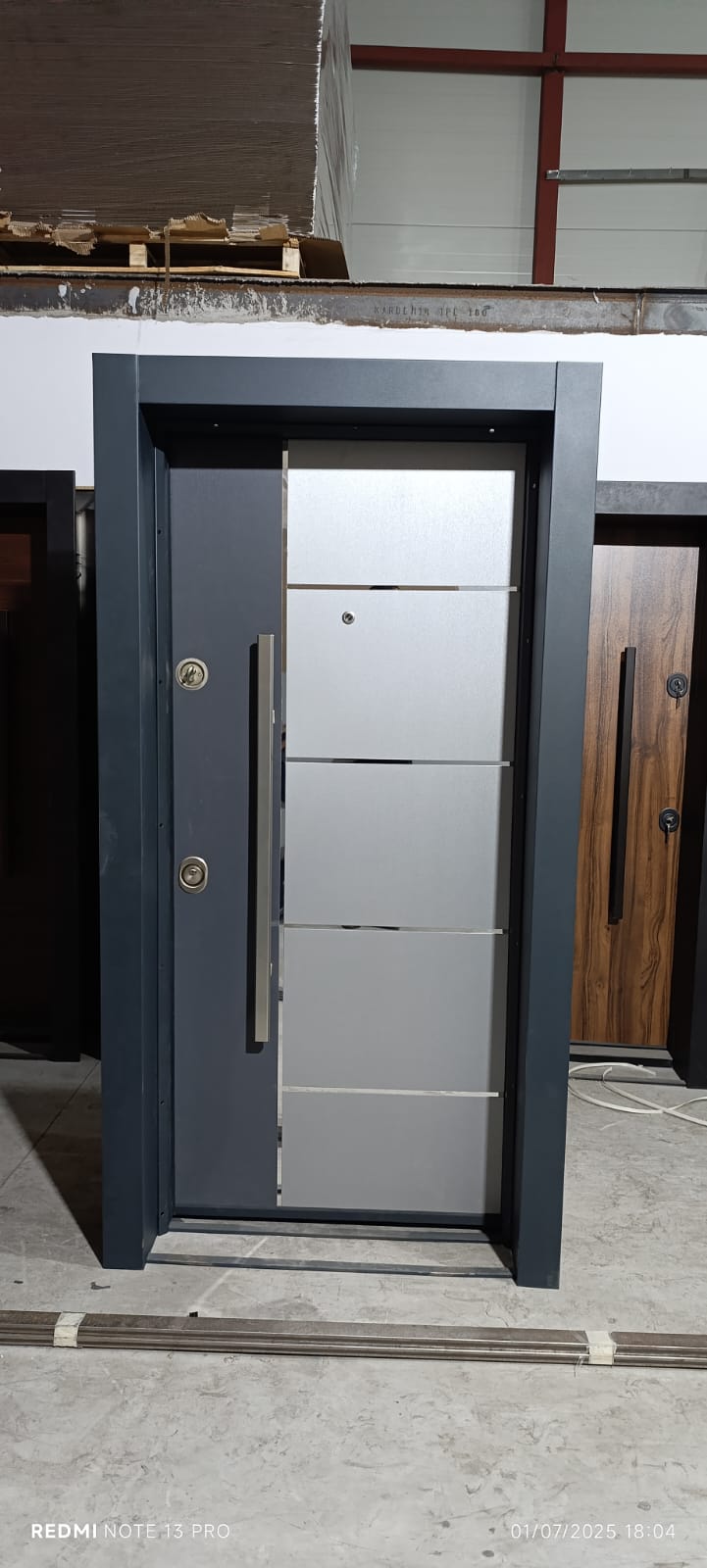 Çelik Kapı Model 25